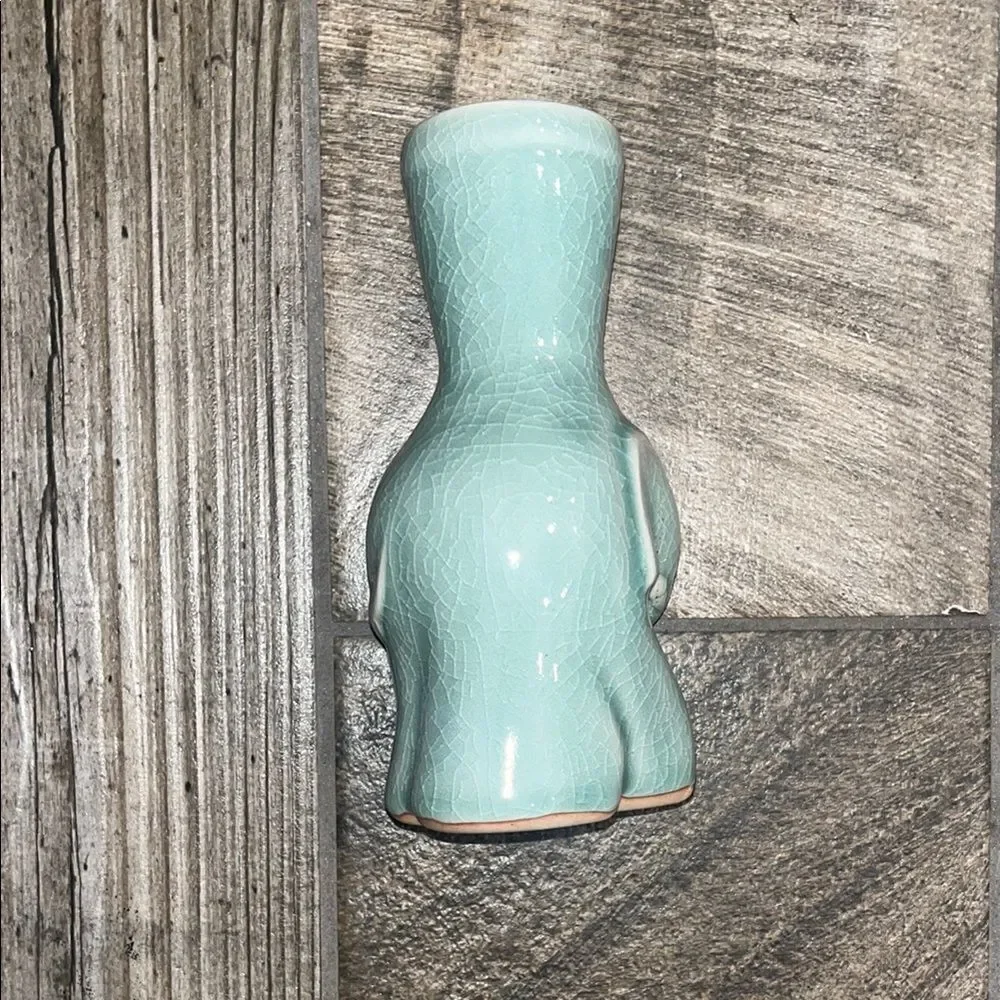 Novica signed & numbered Turquoise Elephant Vase